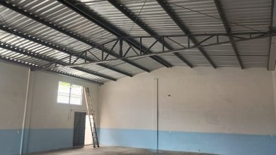 Barracão com 220 M2 no bairro Maria da Silva Maldonado 