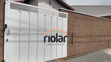 Casa para locação com 3 quartos no bairro Joao de Oliveira Machado