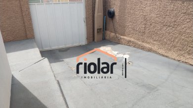 Casa para locação com 3 quartos no bairro Joao de Oliveira Machado