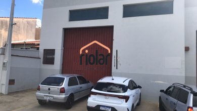 Barracao na Av. Santos Dumont (perto escola ETEC e Hospital Unimed).