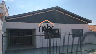 Casa térrea no Jardim Eunice , garagem coberta para 1 carro, churrasqueira, 3 dorms sendo 1 suite