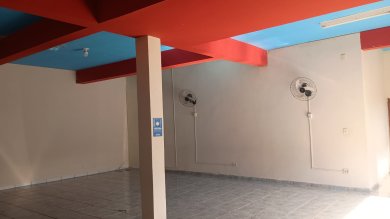 Salão com 85 m2 na Vila Maschuetto , 1 portas de entrada , copa e banheiro 