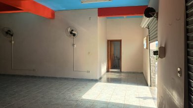 Salão com 85 m2 na Vila Maschuetto , 1 portas de entrada , copa e banheiro 