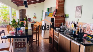 Centro - Excelente imóvel - Ideal para residência ou uso comercial.