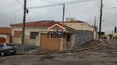 Casa no Jardim Santa Teresa - garagem, 3 dorms 