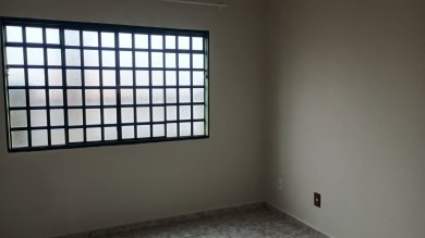 Casa no Jardim Santa Teresa - garagem, 3 dorms 