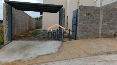 Casa a venda no bairro Mano Merli.