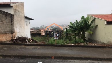 Terreno a venda no Bairro Vila Verde.
