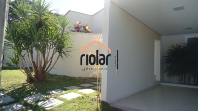 Linda casa a venda no Parque Biera Rio.