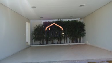 Linda casa a venda no Parque Biera Rio.