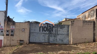 Terreno a venda no bairro Santo Antonio, perto mercado e Igreja Matriz do bairro.