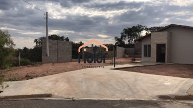 Imovel recem construido com otimo acabamento no Bairrro Alto do Sao Domingos. 
