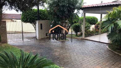 Casa com edicula para locação na Vila Pereira.