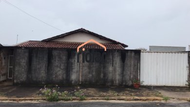 Casa a venda no Bairro Jardim Eunice.