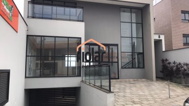 Salas comerciais a venda no Jardim Eunice.