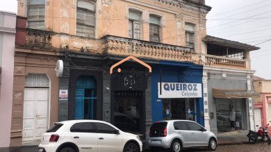 Imovel a venda no centro da cidade. Oportunidade para pontos comerciais-residenciais. 