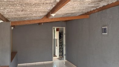Casa terrea com 2 dorms e garagem na Vila Formosa 