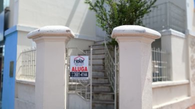 5 salas comerciais em um único imóvel, no centro da cidade. 