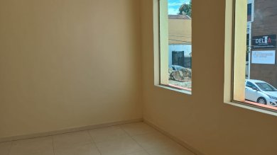5 salas comerciais em um único imóvel, no centro da cidade. 