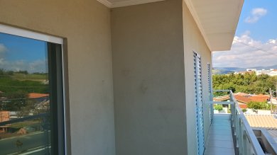 Apartamento no Portal dos Ipês, sem condomínio com garagem e dois dorms, banheiro social, cozinha e lavanderia