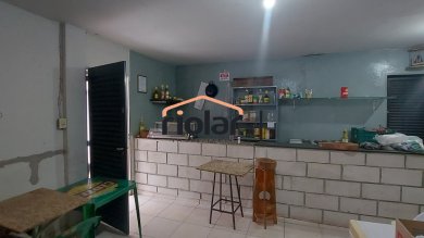 Casa com ponto comercial no Loteamento Buenos Aires.