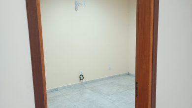 Sala B no Centro com excelente acabamento 