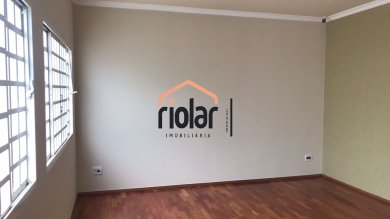 Otima casa no Jardim Santa Tereza com piscina.