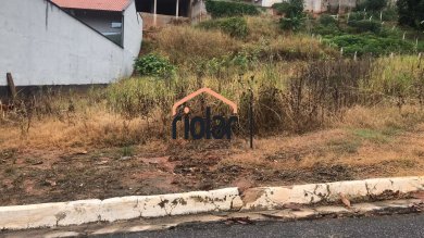 Terreno no Loteamento Chacara Lasmar.